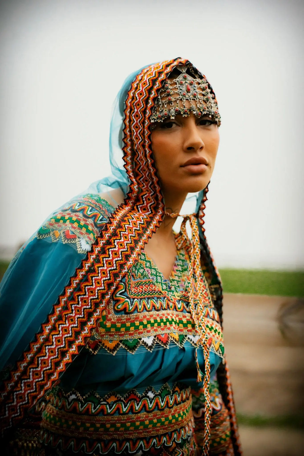 Location Robe Kabyle Aïcha MAISON ZAYRINE