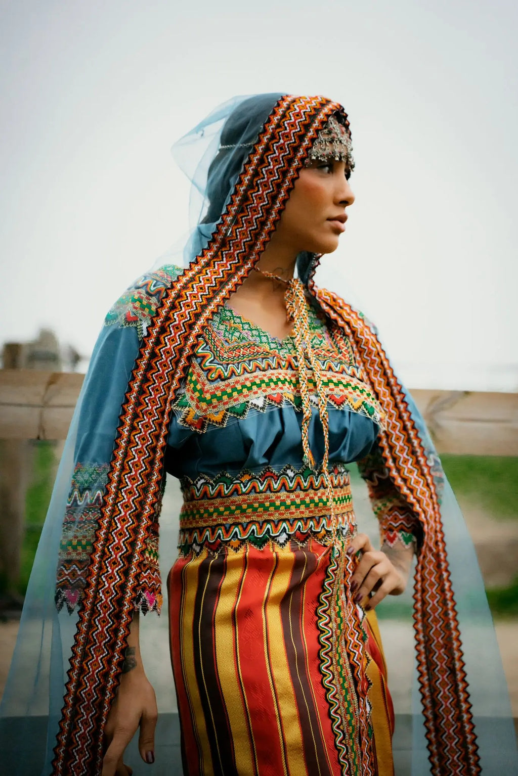 Location Robe Kabyle Aïcha MAISON ZAYRINE