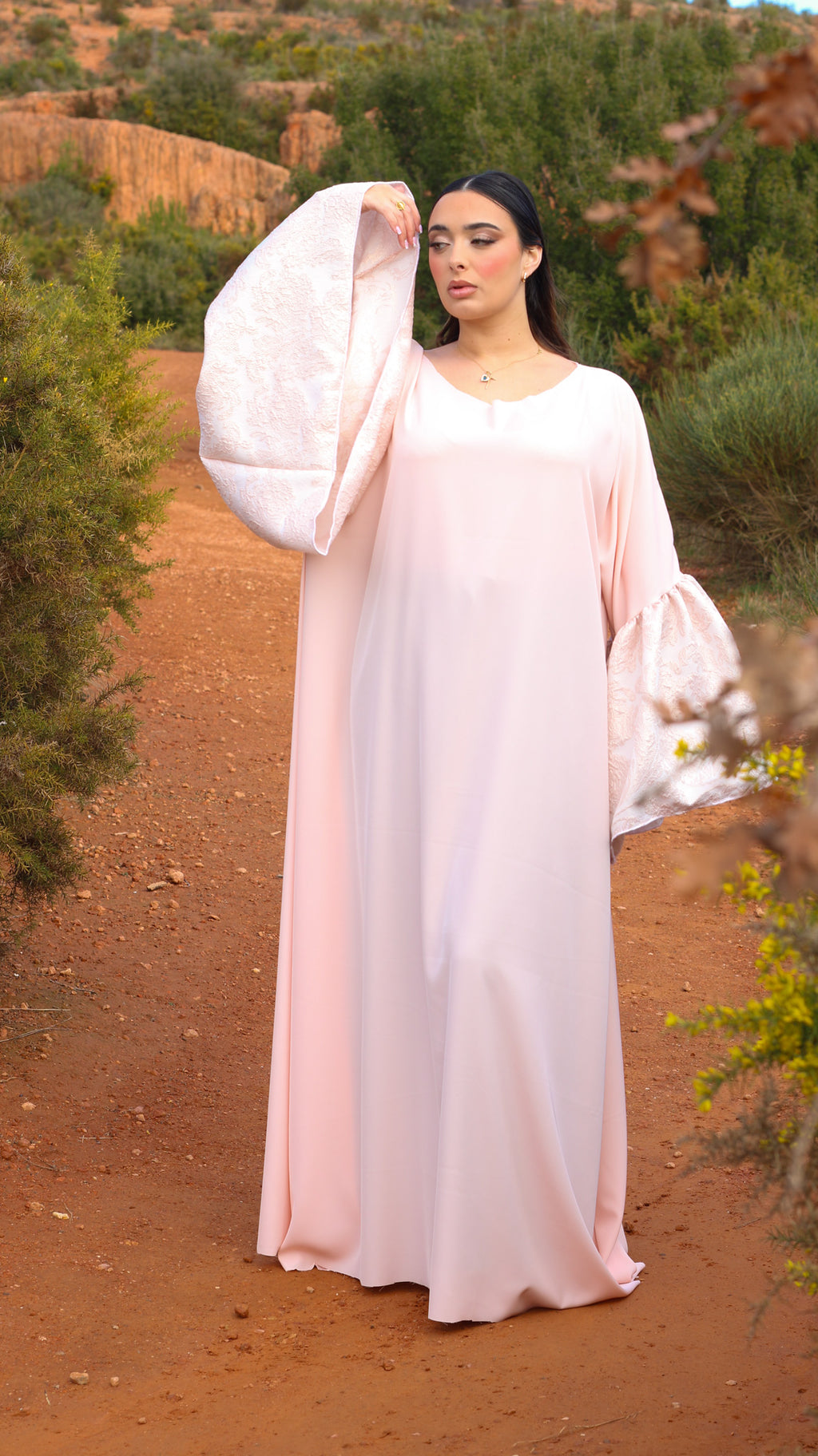 Abaya Eden rose